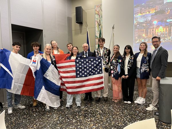 Il Programma Scambio Giovani - Fiore all'occhiello del Club